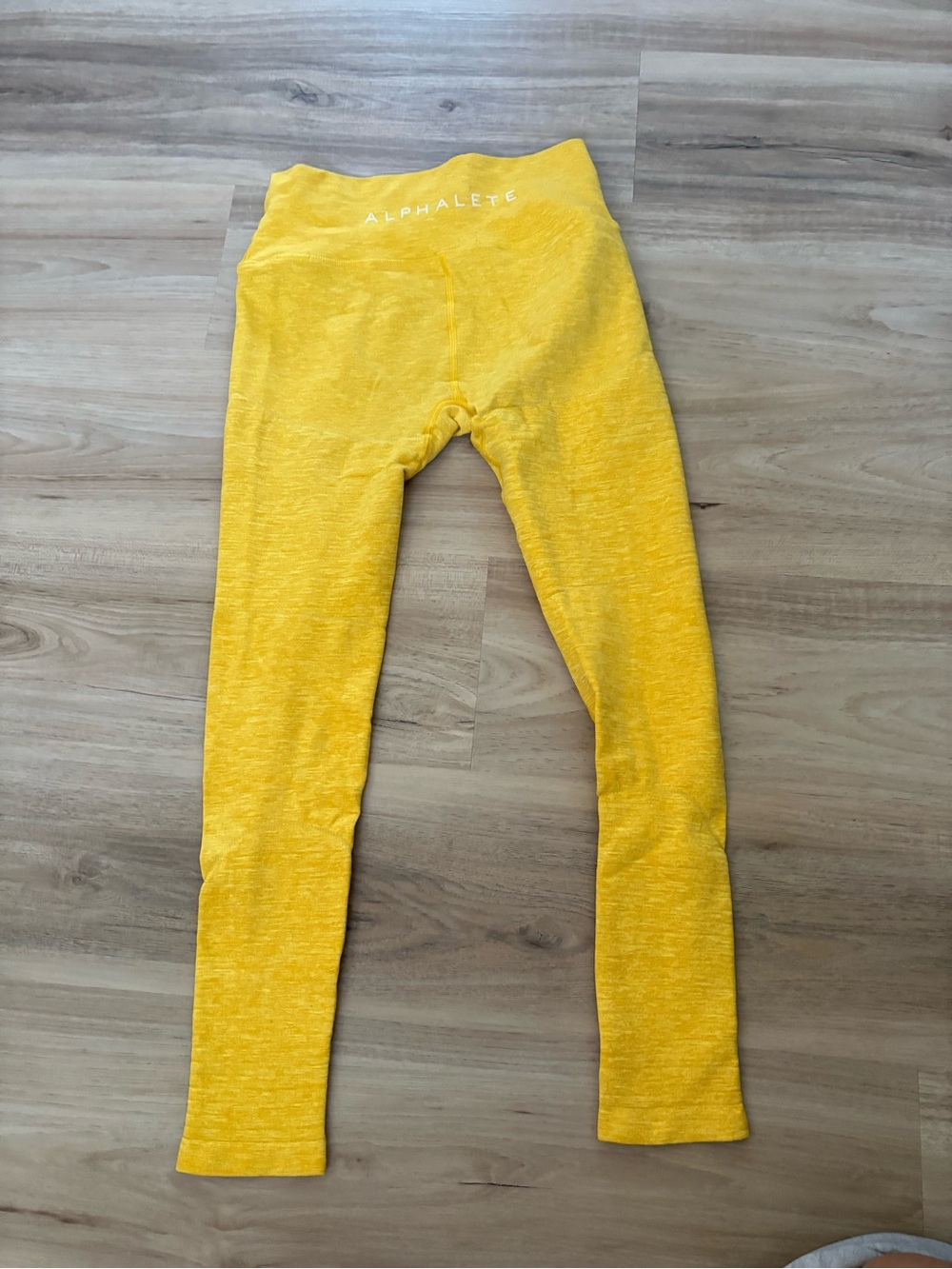 Alphalete women’s Yellow Leggings